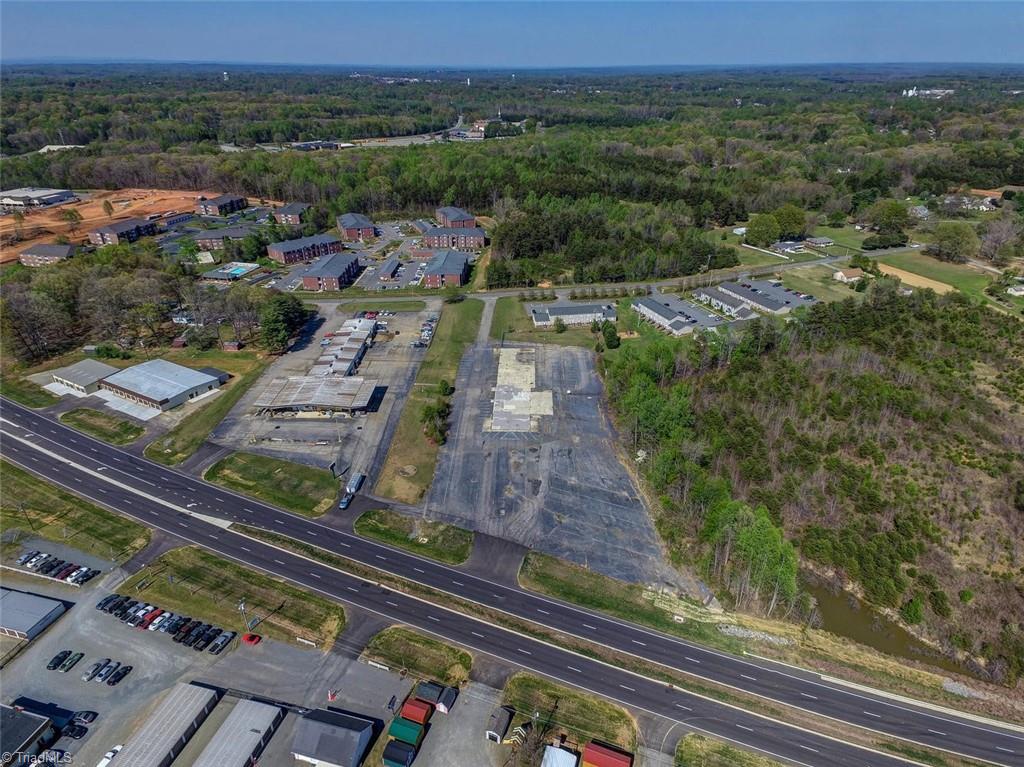 1074 Freeway Dr. Reidsville, NC 27320 - Photo 4 of 9