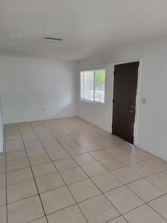 1216 Kennedy Road, Unit 4 Daytona Beach, FL 32117 - Photo 2 of 16
