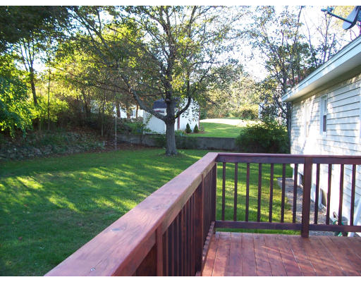 56 Raven Road Dracut, MA 01826 - Photo 6 of 23 Gallery Image 6