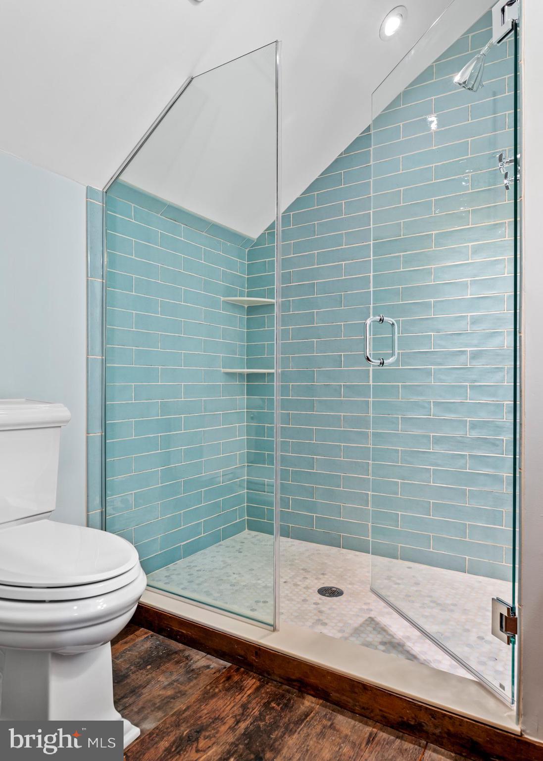 9 Tiburon Lane Malvern, PA 19355 - Photo 26 of 44 Full Ensuite Bath 2