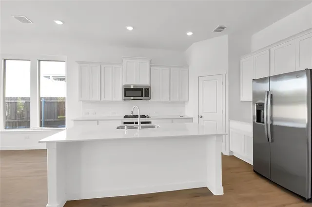 $2,300 | 1504 Adams Drive, Little Elm, TX 75068