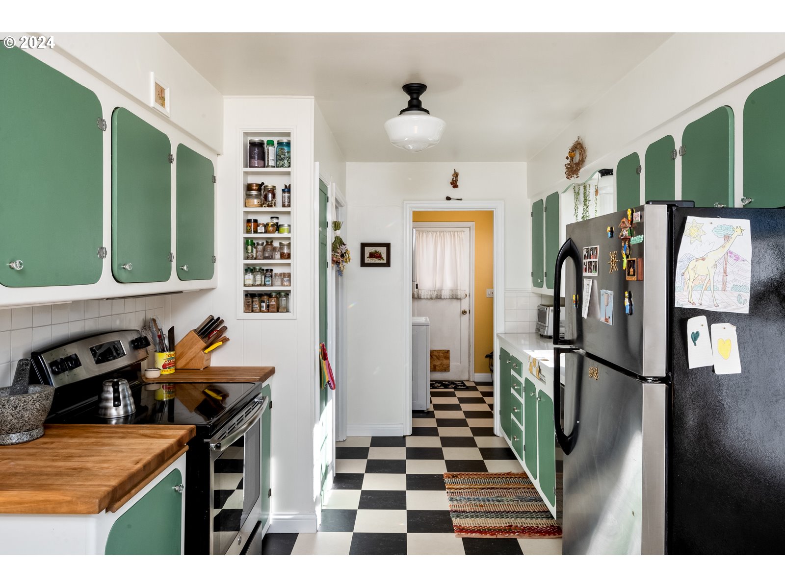 5262 Southeast Rural Street Portland, OR 97206 - Photo 18 of 47 Gallery Image 18