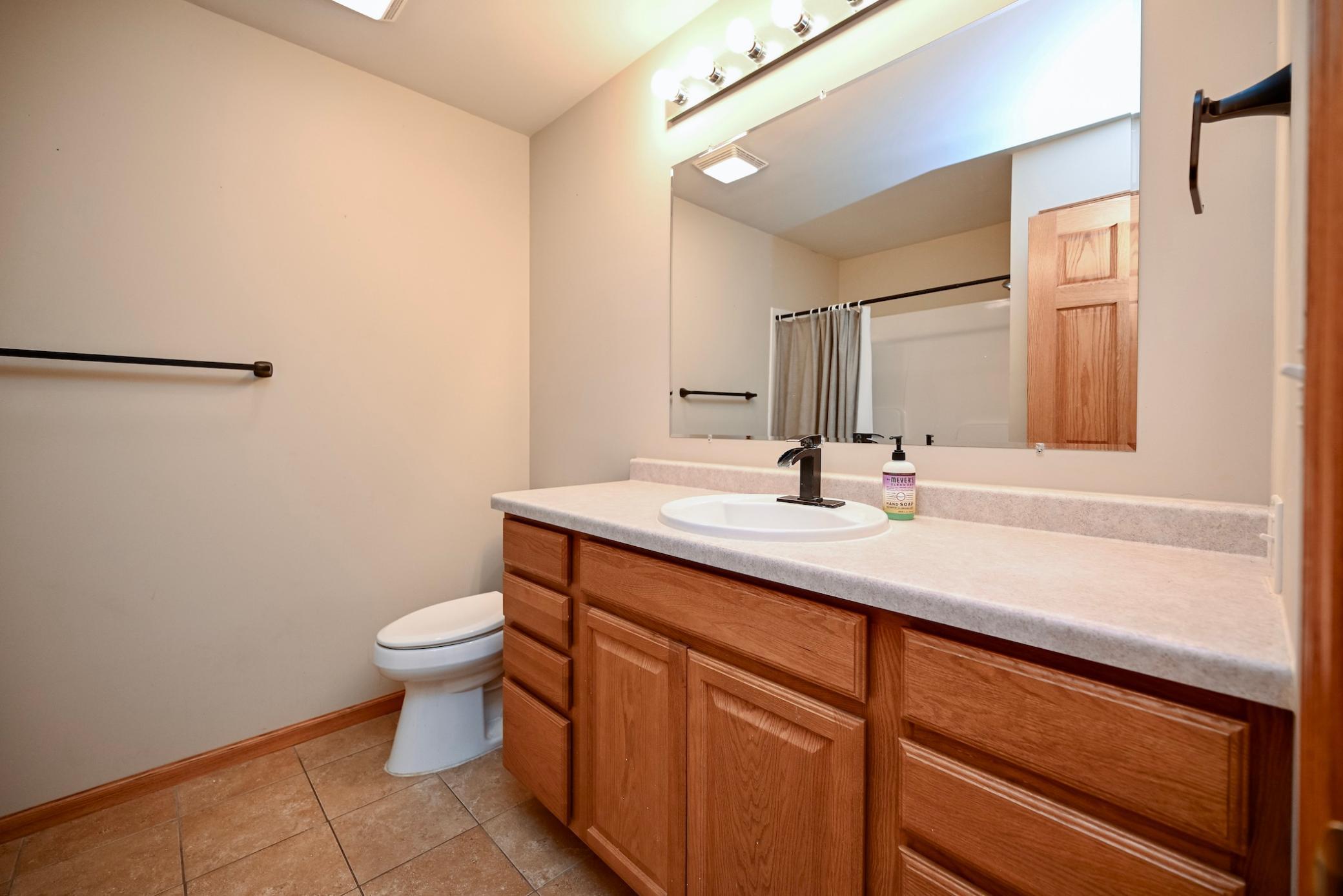 3525 West 7th Street, Unit B Winona, MN 55987 - Photo 17 of 31