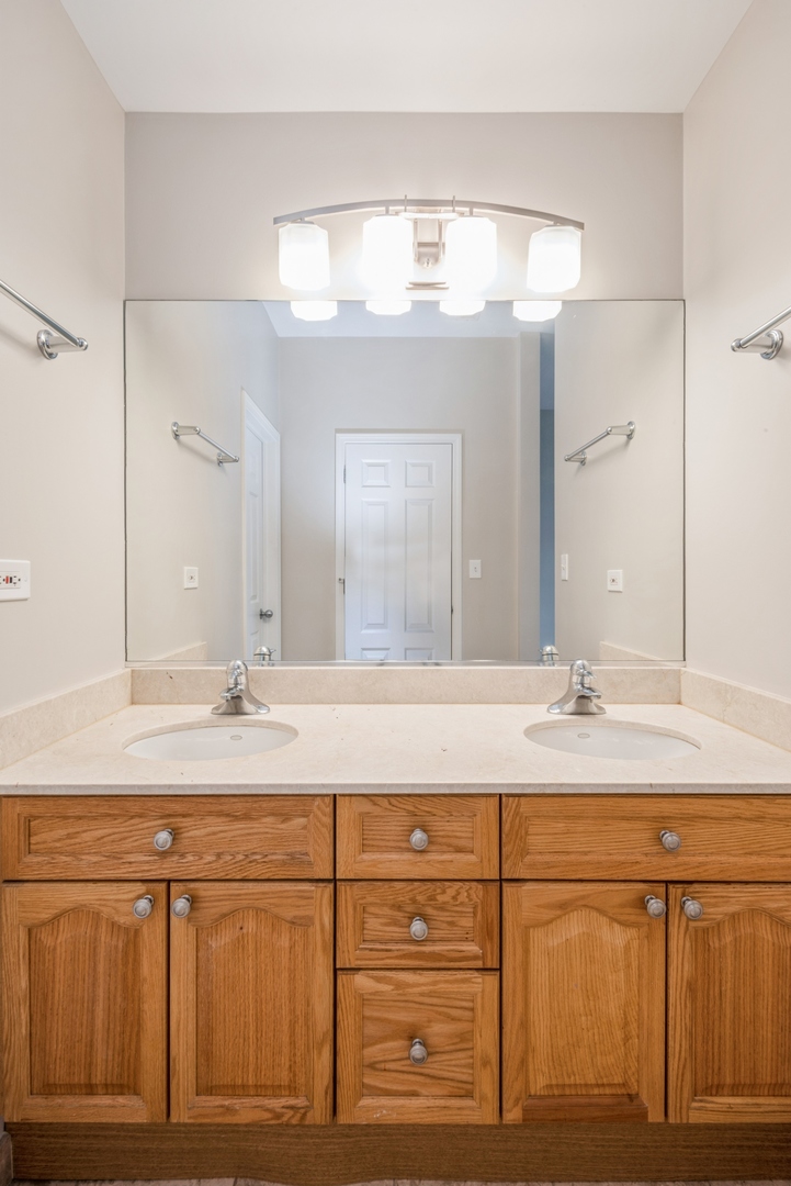 1925 South State Street, Unit 2 Chicago, IL 60616 - Photo 7 of 13
