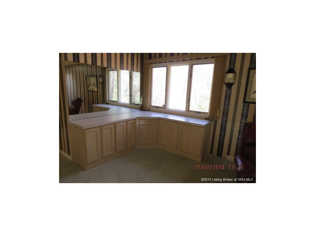 645 Georgetown-Lanesville Road Georgetown, IN 47122 - Photo 16 of 31