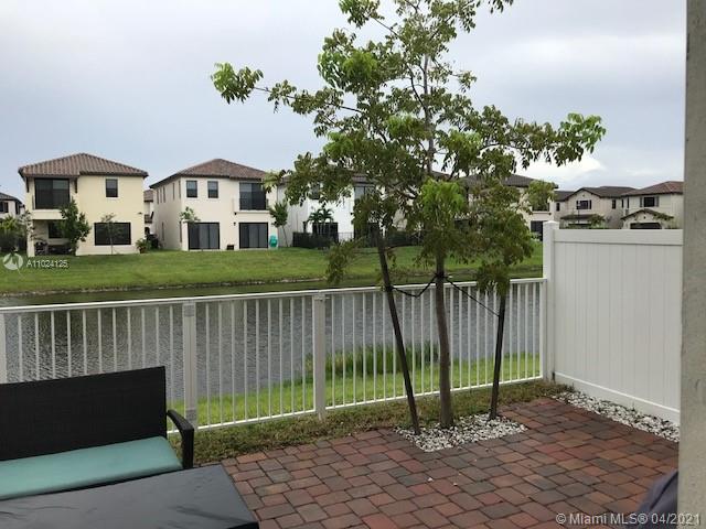 3317 West 94th Terrace Hialeah, FL 33018 - Photo 2 of 52