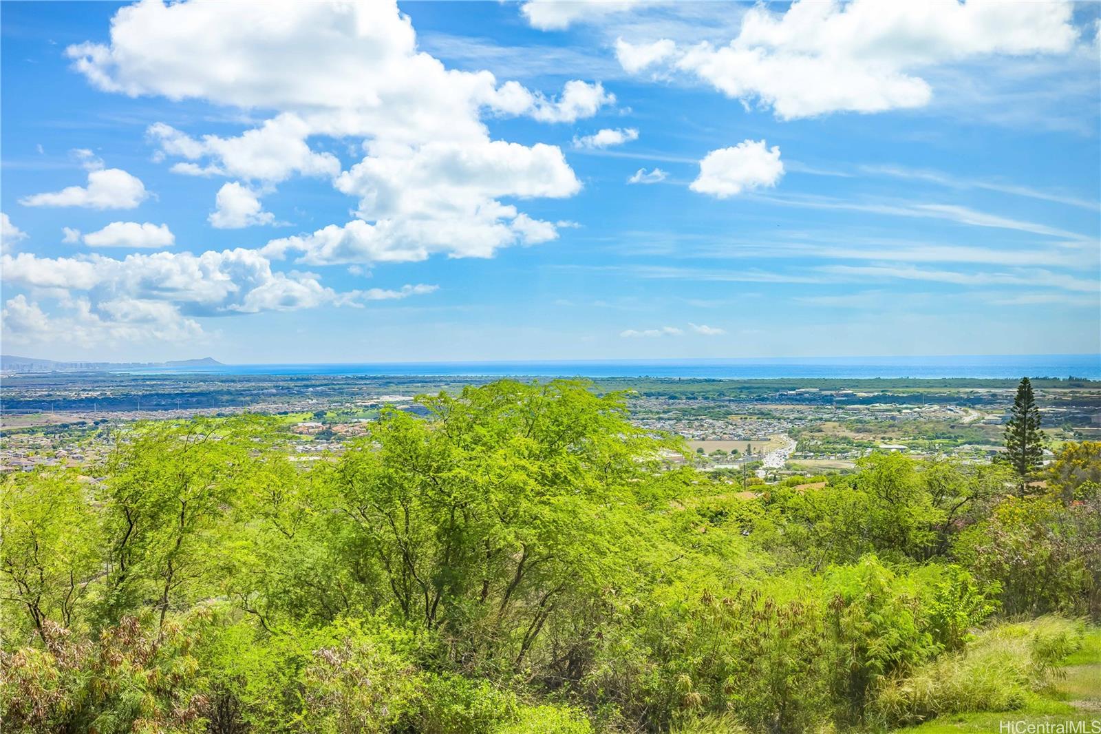 92-787 Makakilo Drive, Unit D28 Kapolei, HI 96707 - Photo 13 of 23 a view of an ocean