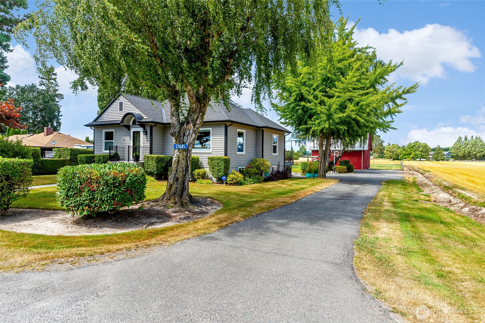 17645 McLean Road Mount Vernon, WA 98273 - Photo 1 of 40 Gallery Image 1