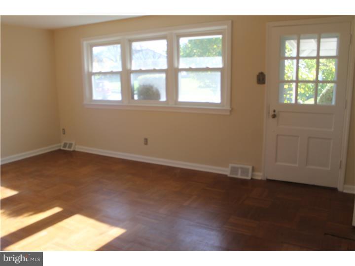 113 Valley View Road East Norriton, PA 19401 - Photo 10 of 19 Living Room