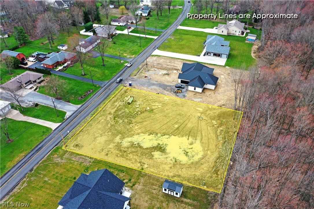 King Graves Road Northeast Warren, OH 44484 - Photo 2 of 16
