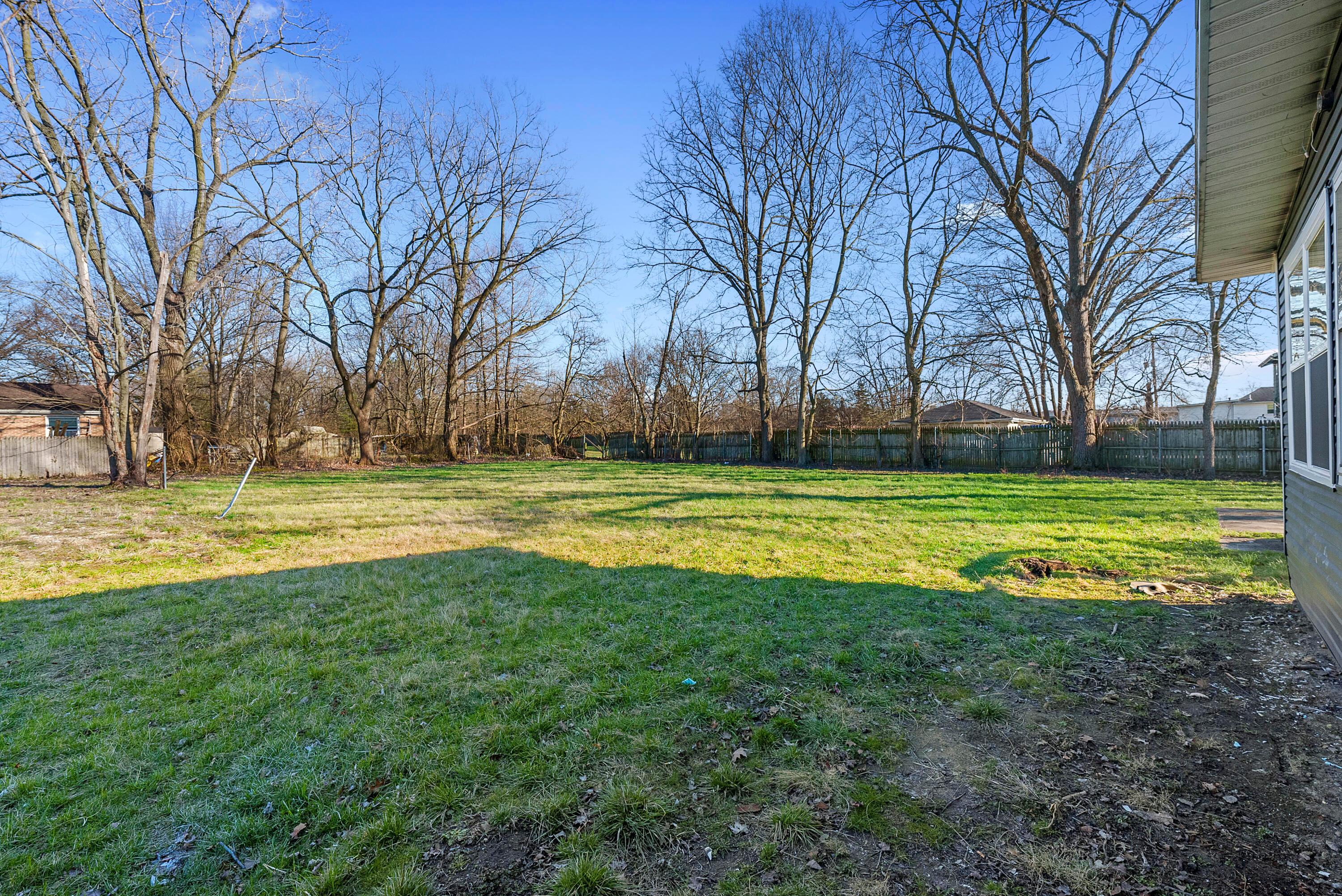 1664 Zettler Road Columbus, OH 43227 - Photo 46 of 46 Yard
