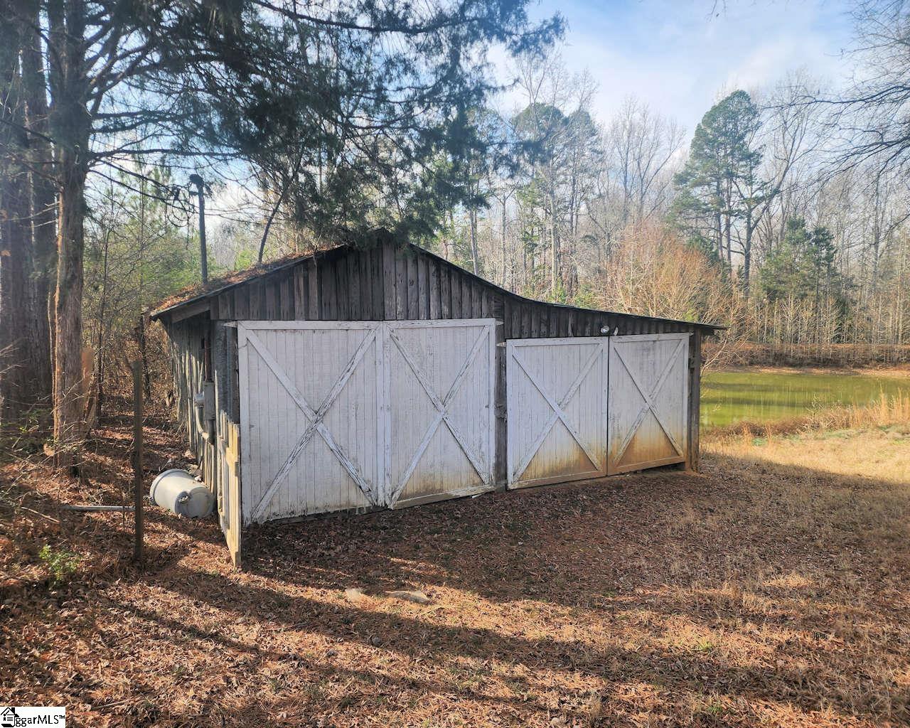 3068 State Rd S-30-40 Gray Court, SC 29645 - Photo 5 of 27
