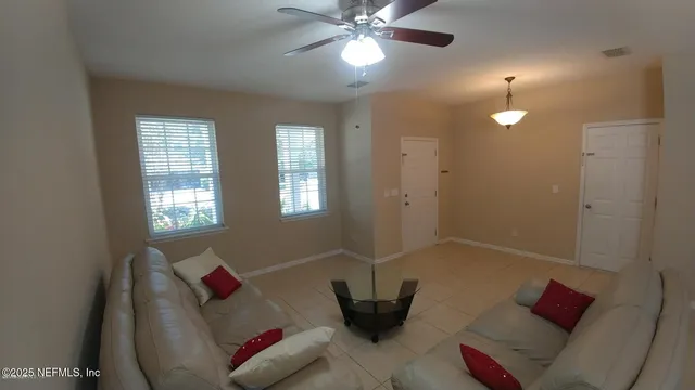 $2,400 | 12192 Chaseborough Way, Jacksonville, FL 32258