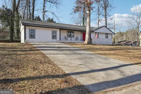 $385,000 | 1961 Oak Leaf Court, Marietta, GA 30008