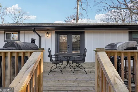 $385,000 | 1961 Oak Leaf Court, Marietta, GA 30008