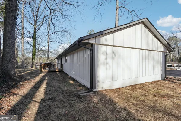 $385,000 | 1961 Oak Leaf Court, Marietta, GA 30008