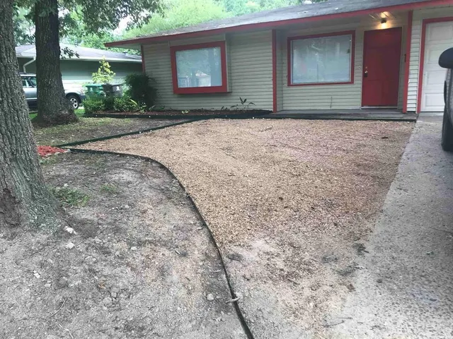 $370,000 | 943 West 43rd Street, Houston, TX 77018