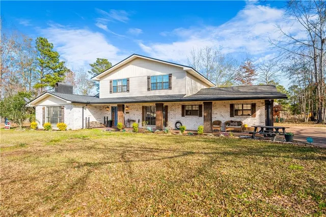 $269,000 | 1129 Holloman Street, Olla, LA 71465