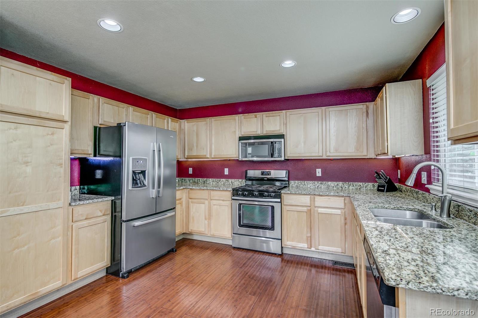 9305 Roadrunner Street Highlands Ranch, CO 80129 - Photo 8 of 33 Gallery Image 8