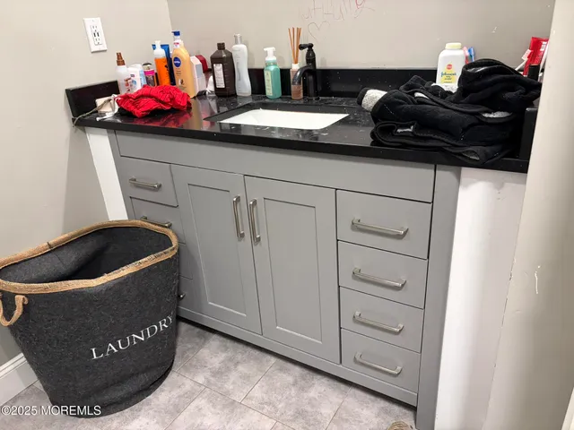 $865,000 | 11 Chestnut Ridge Road, Holmdel, NJ 07733