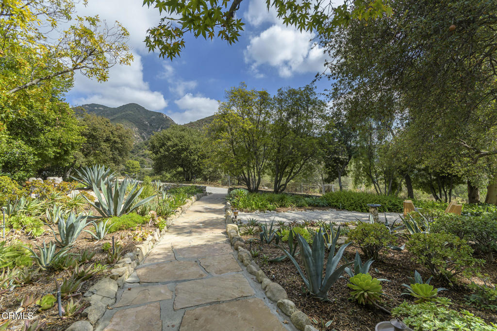 5725 Canyonside Road La Crescenta, CA 91214 - Photo 10 of 74 013_5725 Canyonside Rd_GYP-MLS