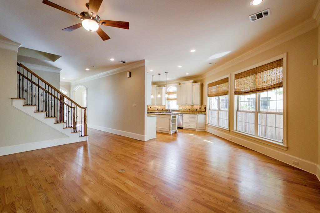 4324 Ione Street Bellaire, TX 77401 - Photo 8 of 32