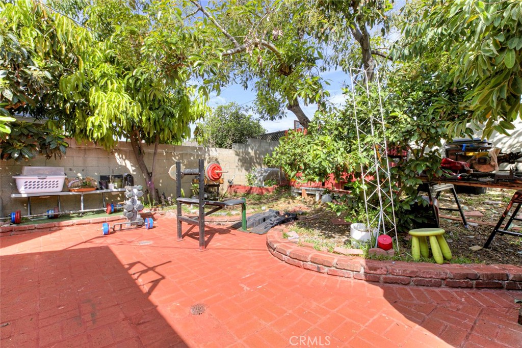 1029 East Galatea Street Azusa, CA 91702 - Photo 14 of 36