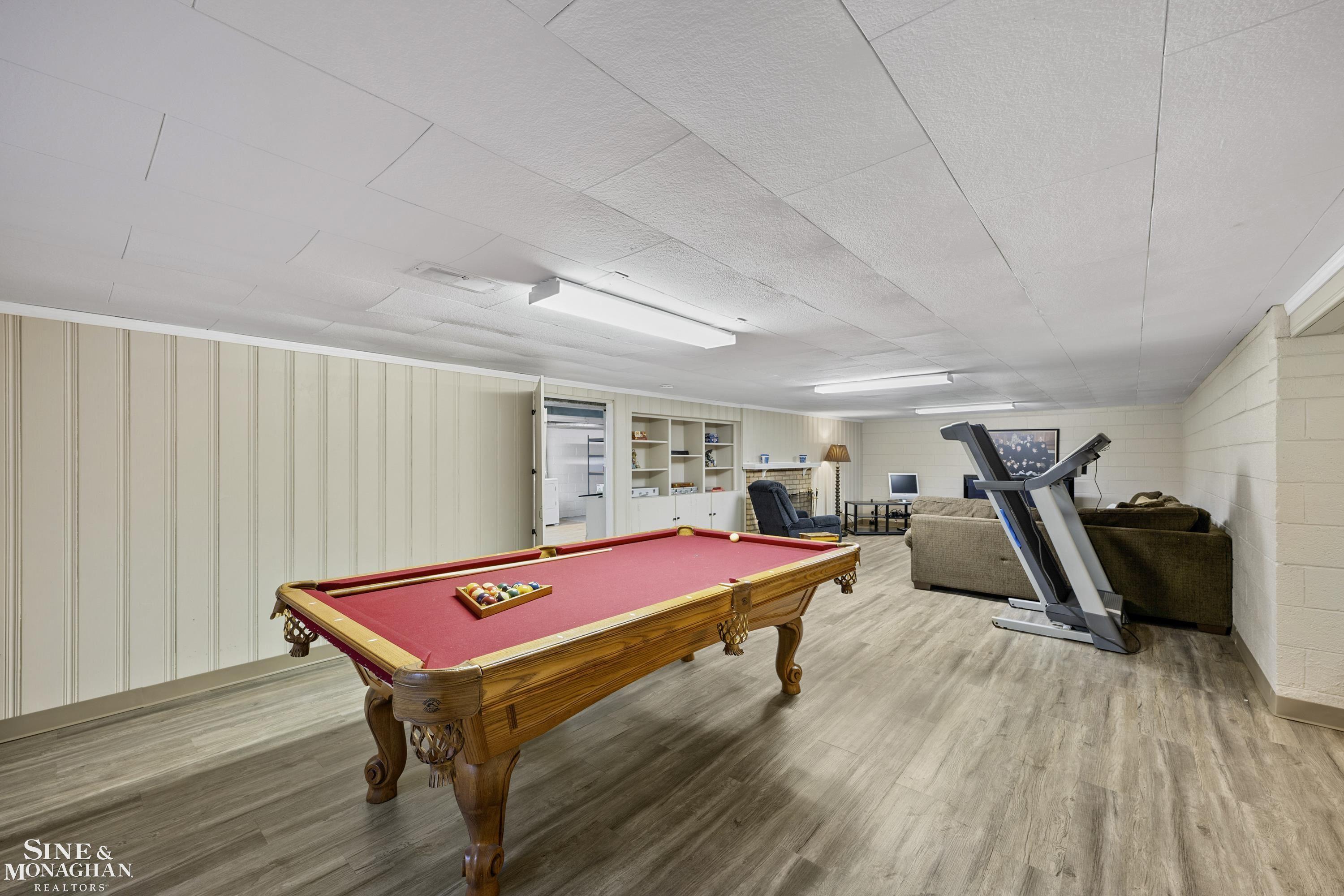 520 Roslyn Road Grosse Pointe Woods, MI 48236 - Photo 41 of 55