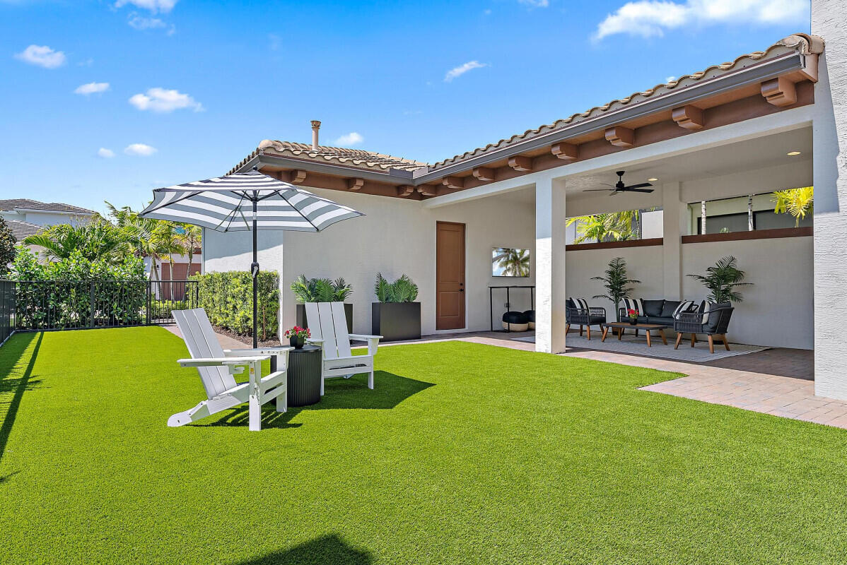 13197 Alton Road Palm Beach Gardens, FL 33418 - Photo 19 of 44 Backyard