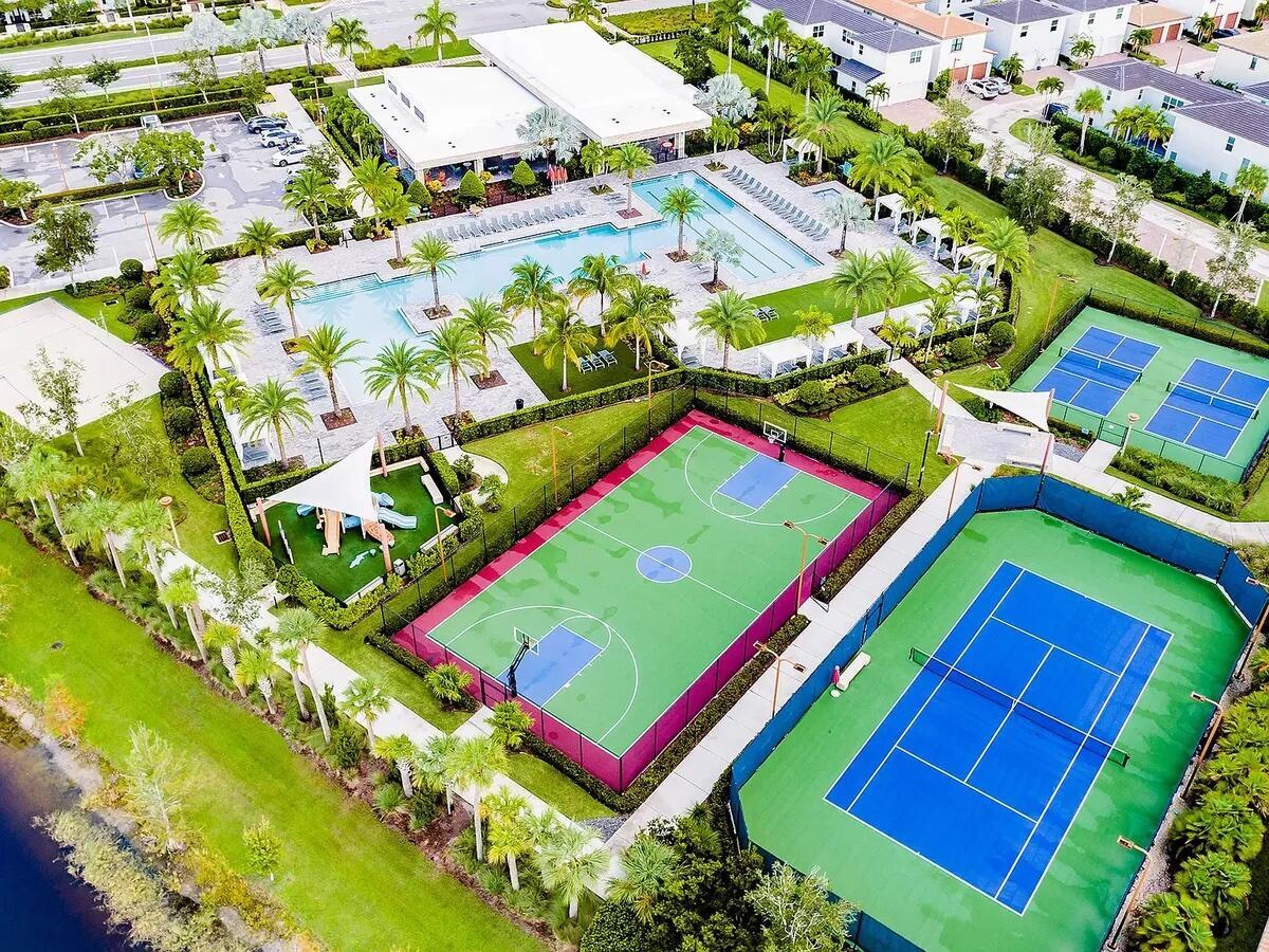 13197 Alton Road Palm Beach Gardens, FL 33418 - Photo 41 of 44 Tennis courts 2