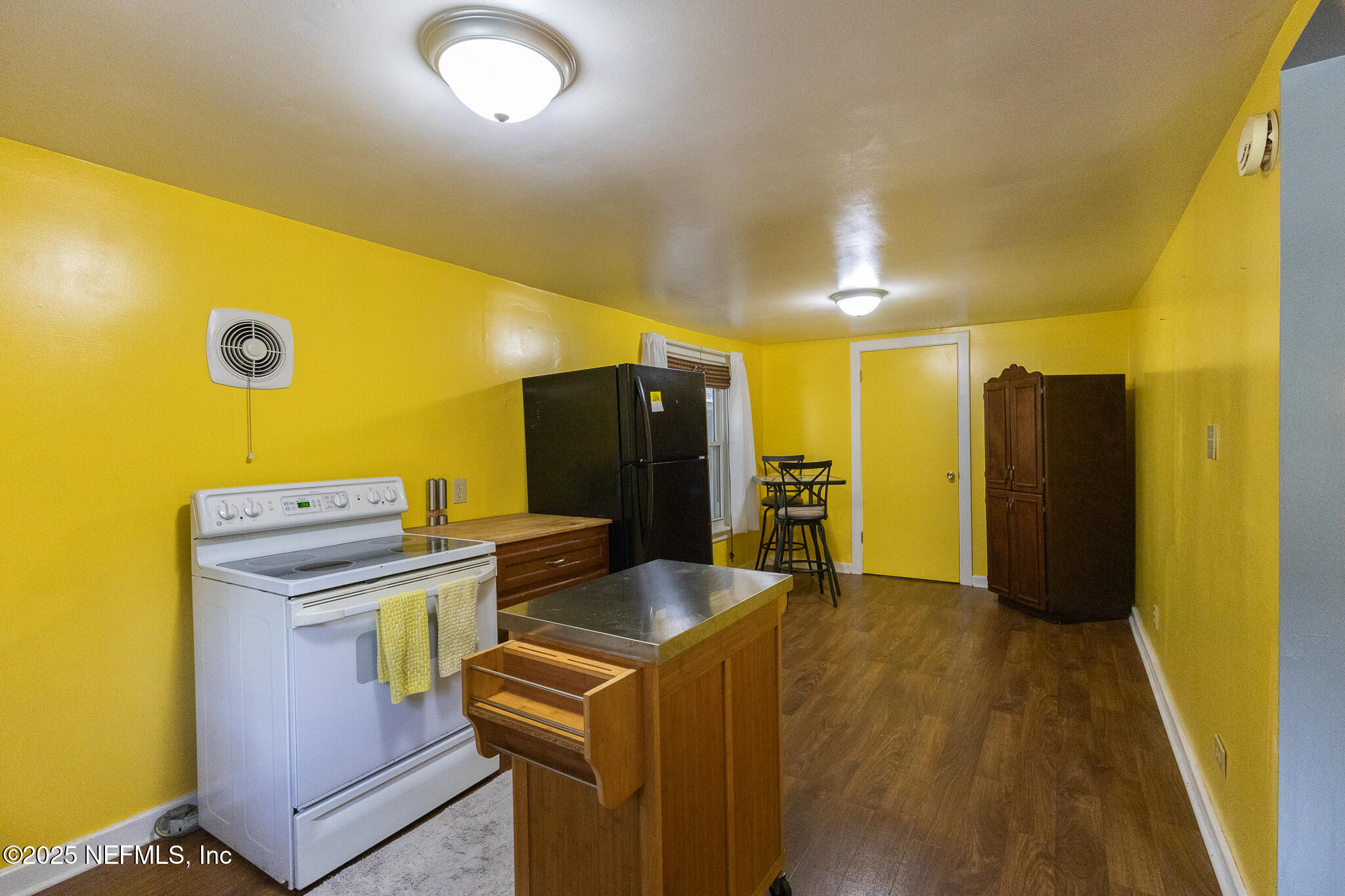 128 Devils Elbow Palatka, FL 32177 - Photo 9 of 38 a view of a storage & utility room