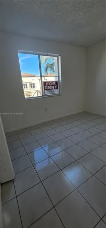 a view of a utility room