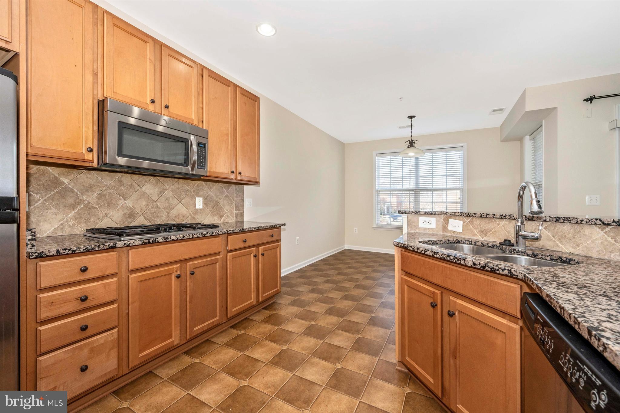 11525 Georgia Avenue Silver Spring, MD 20902 - Photo 22 of 44 KITCHEN
