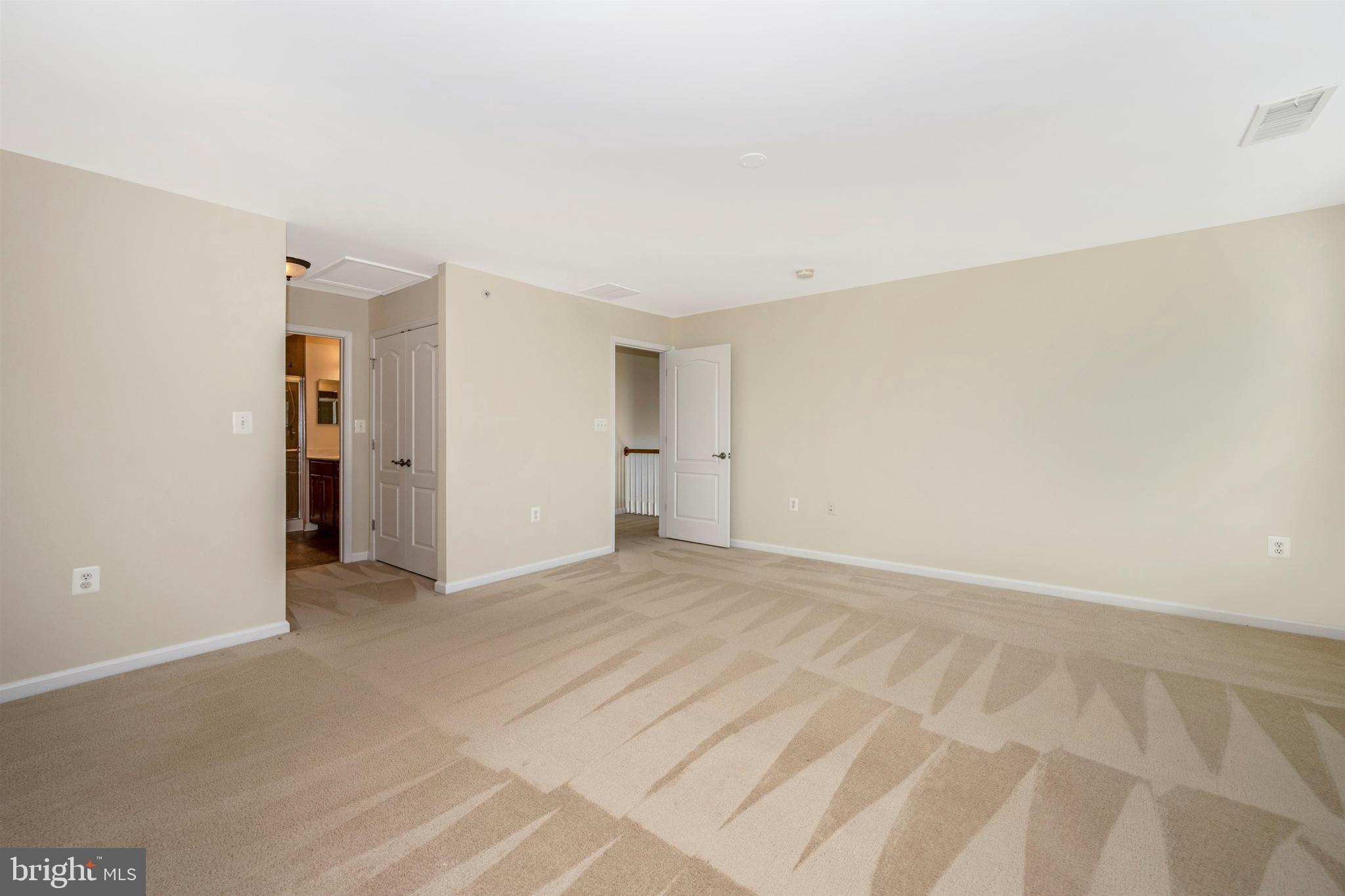 11525 Georgia Avenue Silver Spring, MD 20902 - Photo 33 of 44 MASTER BEDROOM