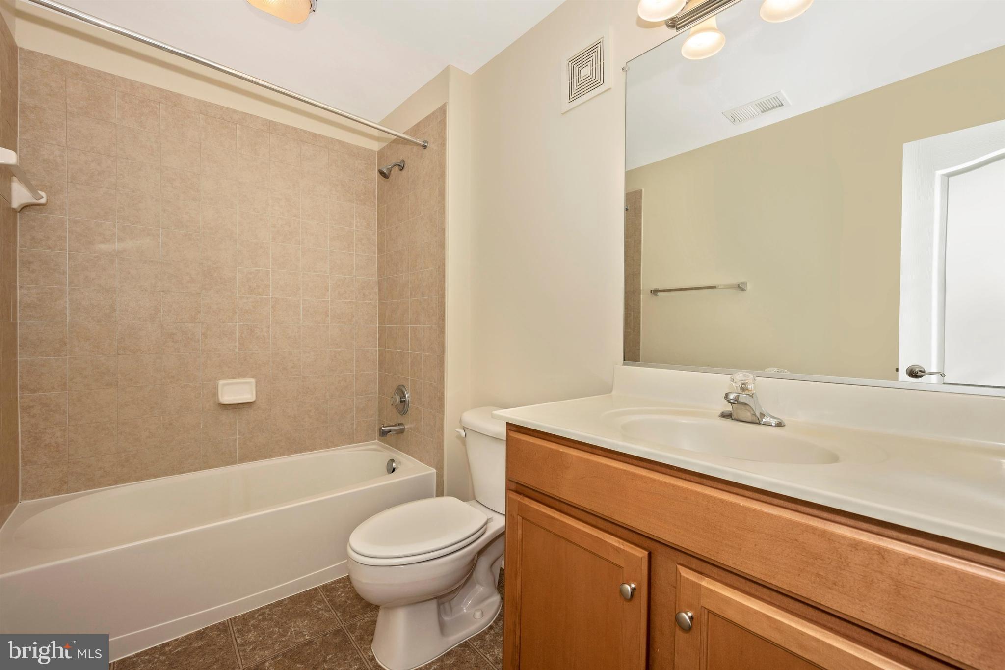 11525 Georgia Avenue Silver Spring, MD 20902 - Photo 41 of 44 HALL BATH