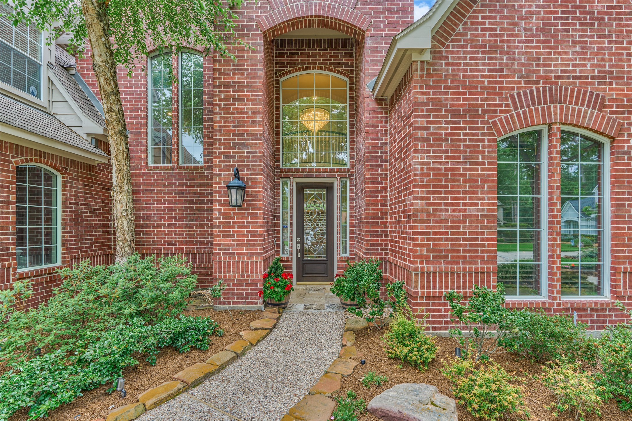 7 Gentry Oak Court Spring, TX 77381 - Photo 5 of 50 a front view of a house