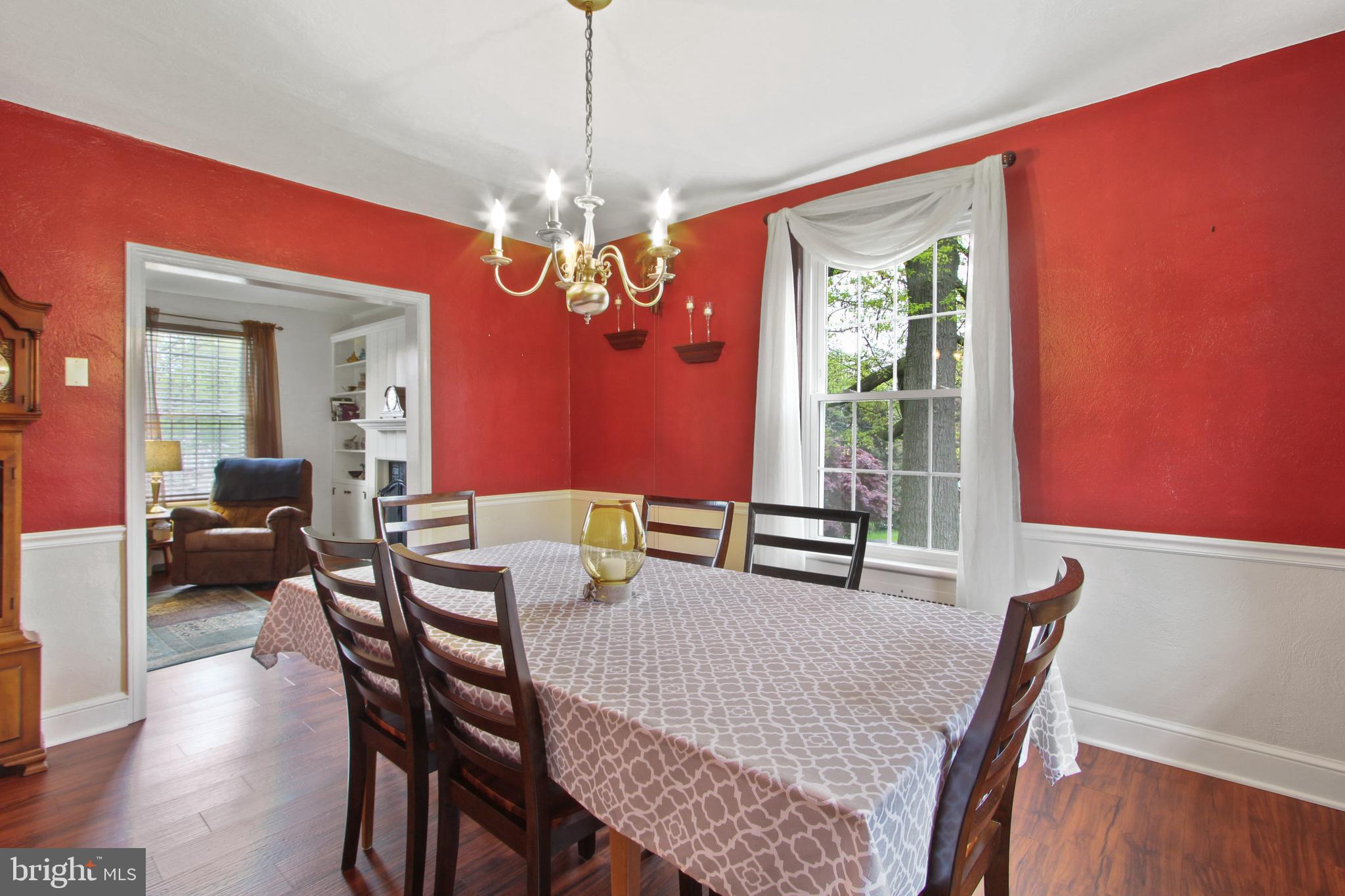 960 Grandview Road York, PA 17403 - Photo 6 of 26 Gallery Image 6