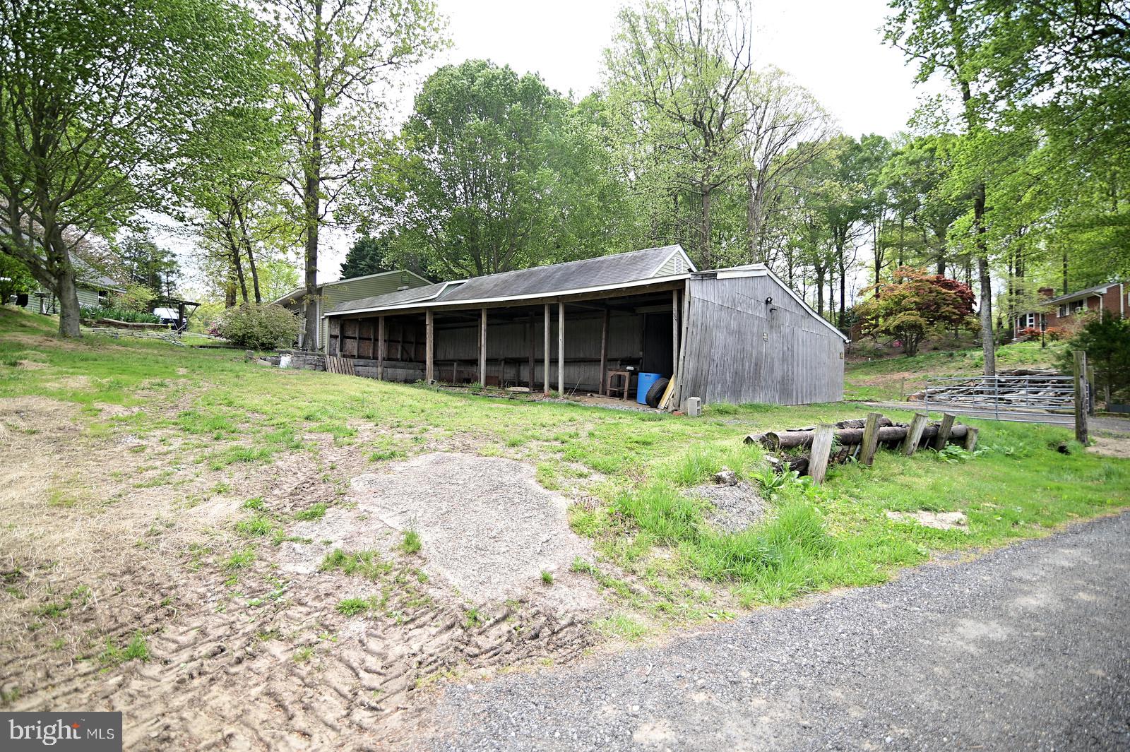 5380 Solomons Island Road Huntingtown, MD 20639 - Photo 16 of 48 POLE BARN