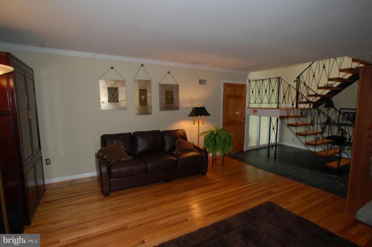958 Melvin Road Annapolis, MD 21403 - Photo 20 of 29 Family Room #3