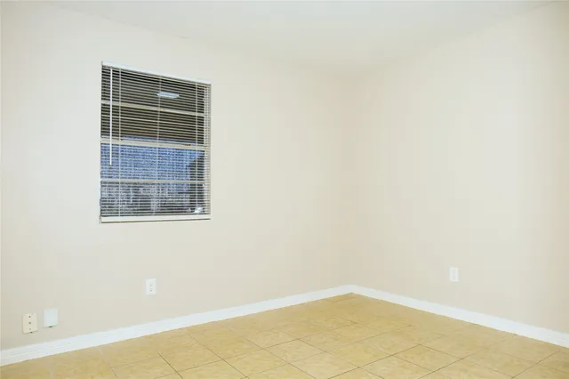 $850 | 123 West 6th Street, Freeport, TX 77541