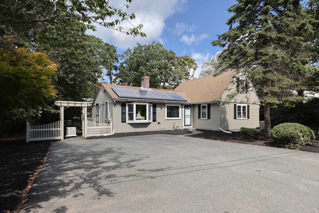 850 Queen Anne Road Harwich, MA 02645 - Photo 1 of 42 Gallery Image 1