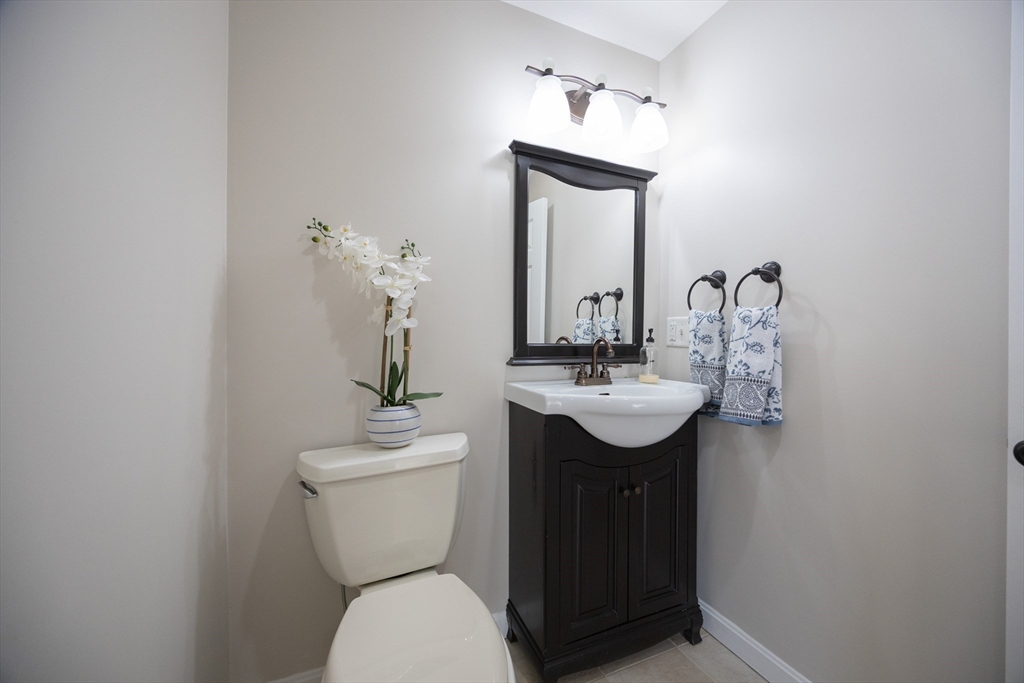 850 Queen Anne Road Harwich, MA 02645 - Photo 32 of 42 Gallery Image 32