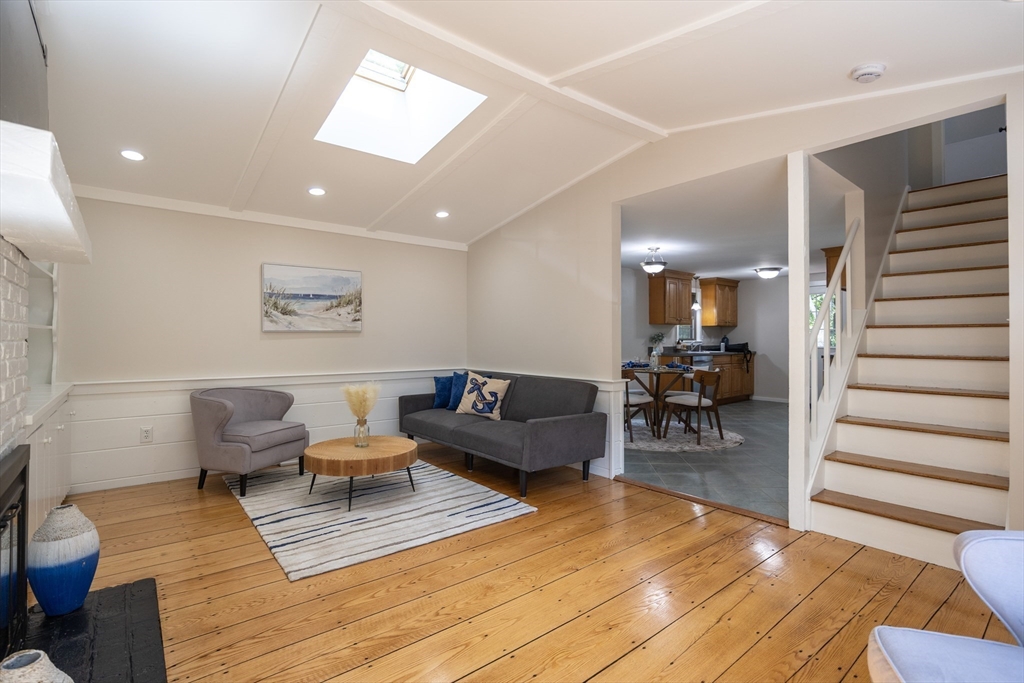 850 Queen Anne Road Harwich, MA 02645 - Photo 4 of 42 Gallery Image 4