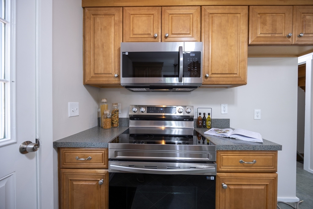 850 Queen Anne Road Harwich, MA 02645 - Photo 8 of 42 Gallery Image 8
