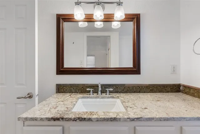 $4,250 | 735 Patterson Avenue, Austin, TX 78703