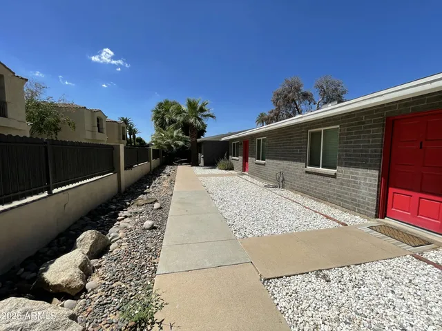 $2,195 | 4250 North 27th Street, Unit 4, Phoenix, AZ 85016