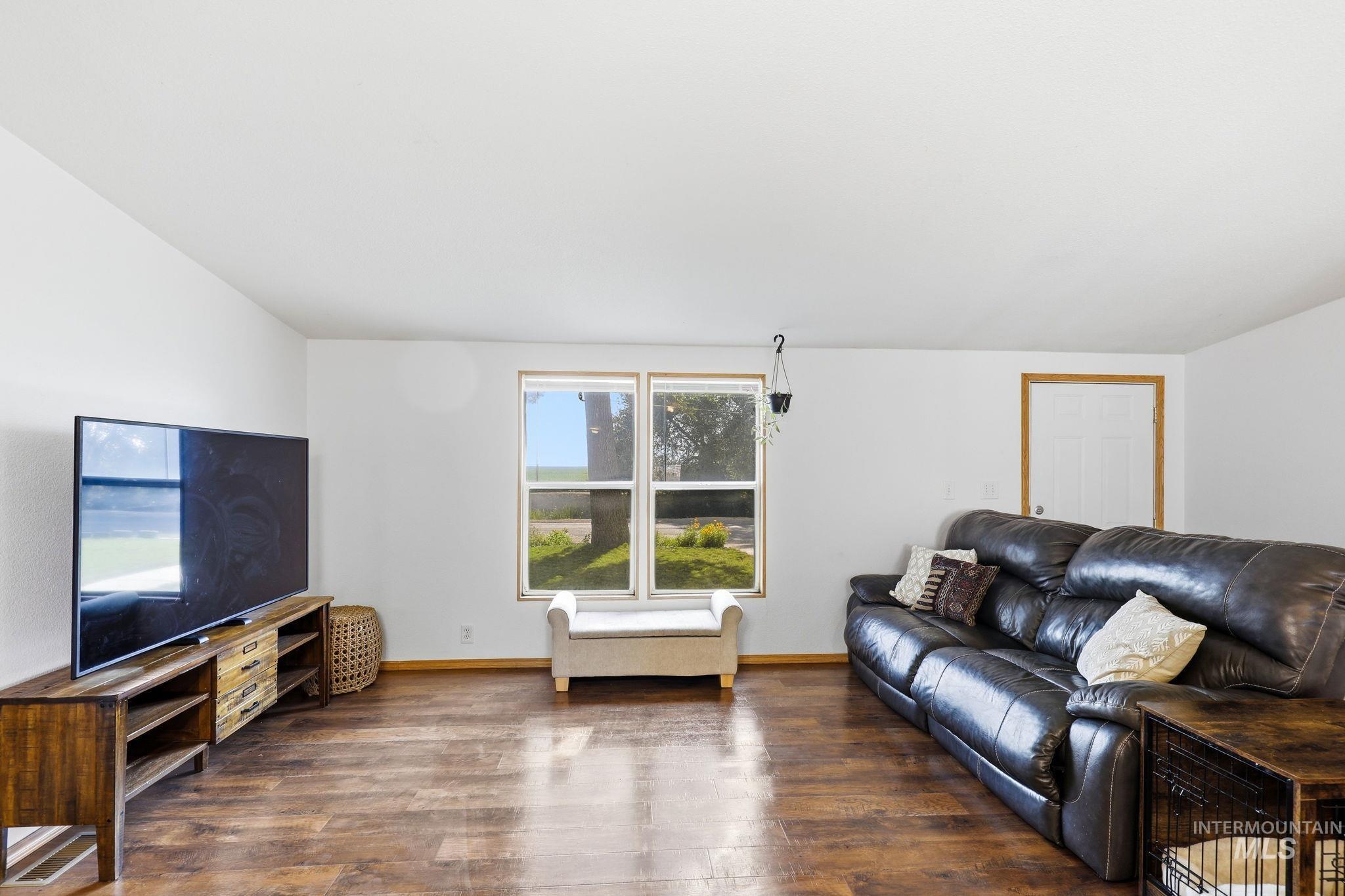 689 Notus Road Notus, ID 83656 - Photo 5 of 27 Gallery Image 5