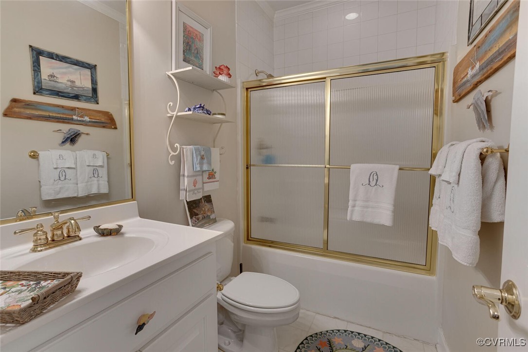 259 Brandon Point Road Locust Hill, VA 23092 - Photo 27 of 48 Full Hall Bathroo