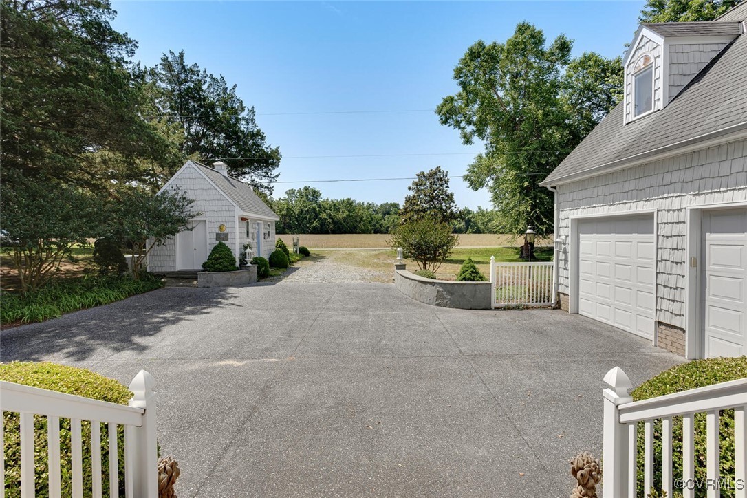 259 Brandon Point Road Locust Hill, VA 23092 - Photo 9 of 48