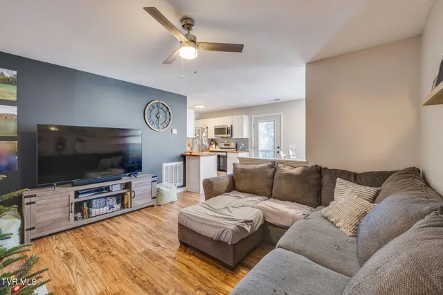 $180,000 | 808 Milton Court, Unit 808, Kingsport, TN 37664